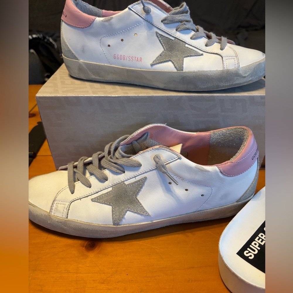 Golden Goose Superstar- size 40